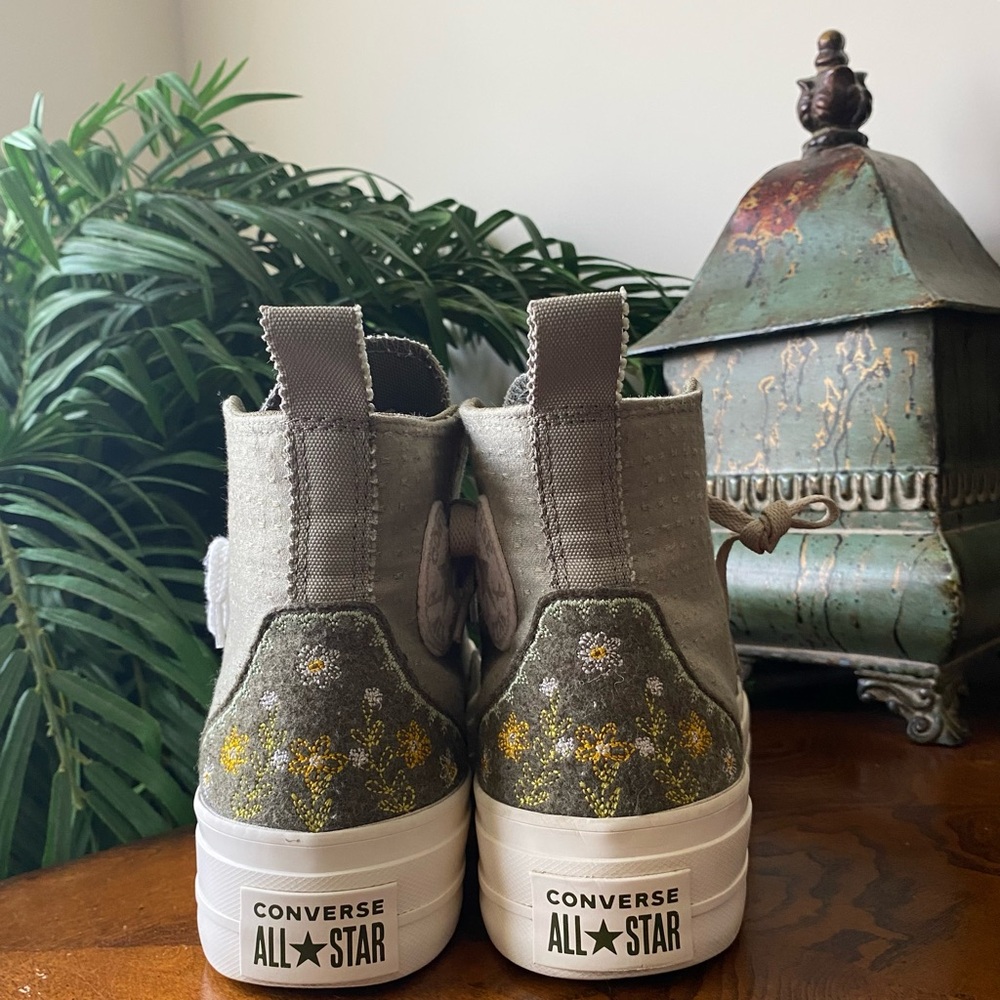 Converse Chuck Taylor All Star Lift Platform High Top Floral Green Sneakers - Picture 8 of 9